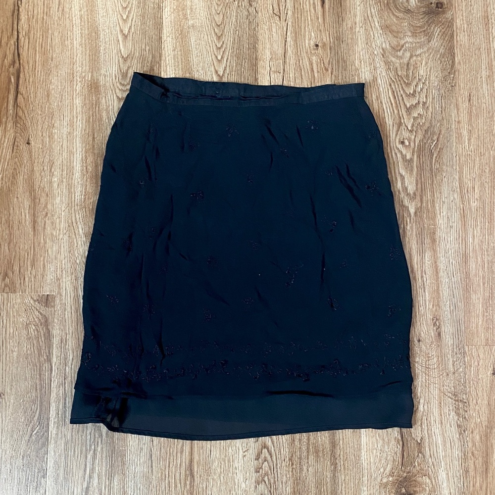 Gap Black Floral Embroidered Skirt